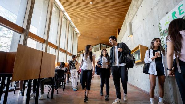 Students walking through Science Wing
