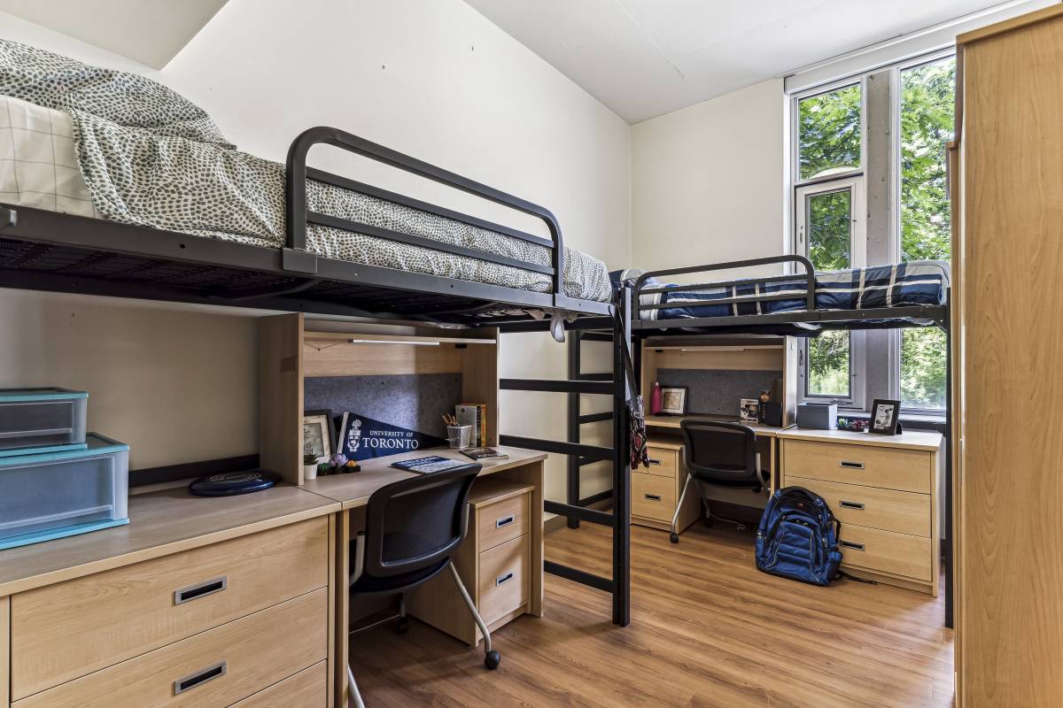 Roy Ivor Hall bedroom.